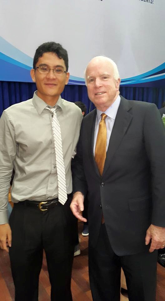 Giao lưu gặp gỡ Thượng nghị sỹ John McCain